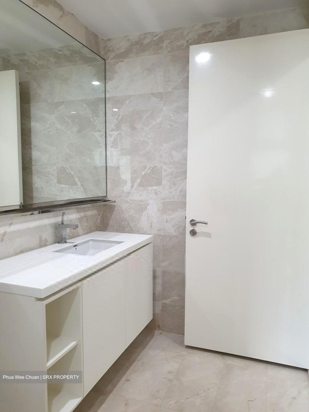 Kingsford . Hillview Peak (D23), Condominium #534354821